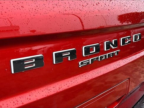 Used 2024 Ford Bronco Sport Outer Banks w/ Tech Package AWD/4WD image 10
