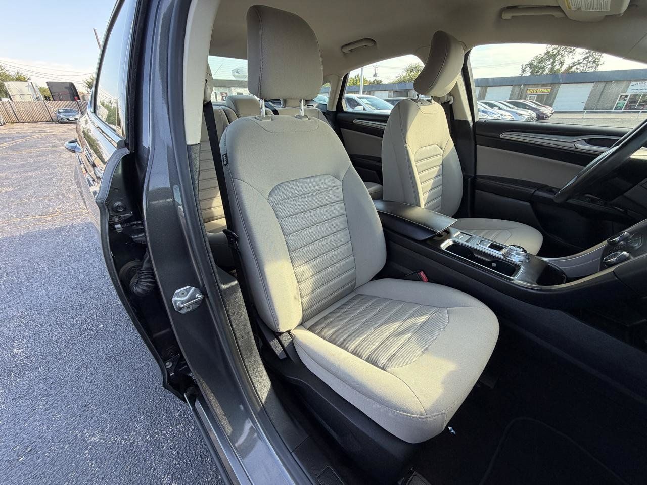 Used 2019 Ford Fusion S FWD image 16