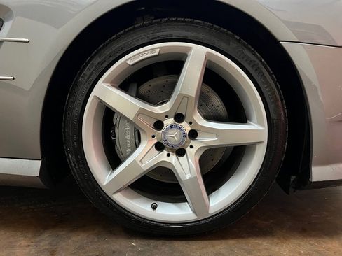 Used 2013 Mercedes-Benz SL 550 image 11