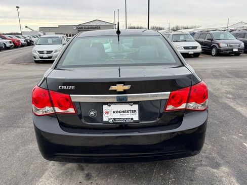 Used 2014 Chevrolet Cruze LS image 36