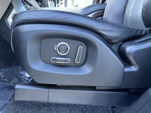 Used 2017 Land Rover Range Rover Supercharged image 13