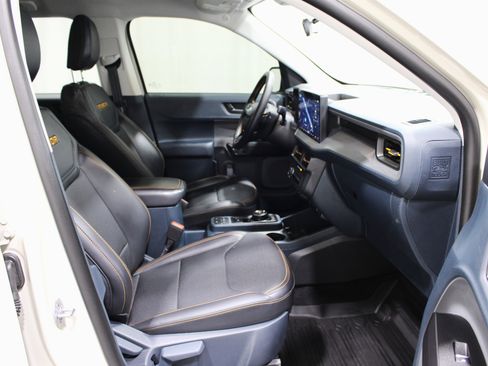 Used 2025 Ford Maverick Tremor AWD/4WD image 23