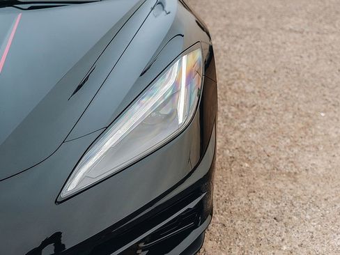 Used 2023 Chevrolet Corvette Stingray Premium Conv w/ Z51 Performance Package image 12