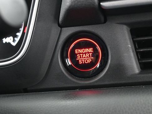 Used 2025 Honda Pilot EX-L image 32