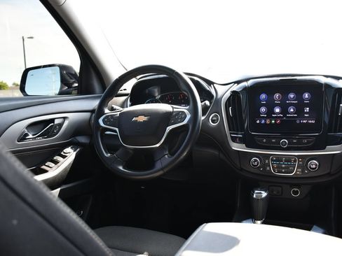 Used 2020 Chevrolet Traverse LT FWD image 21