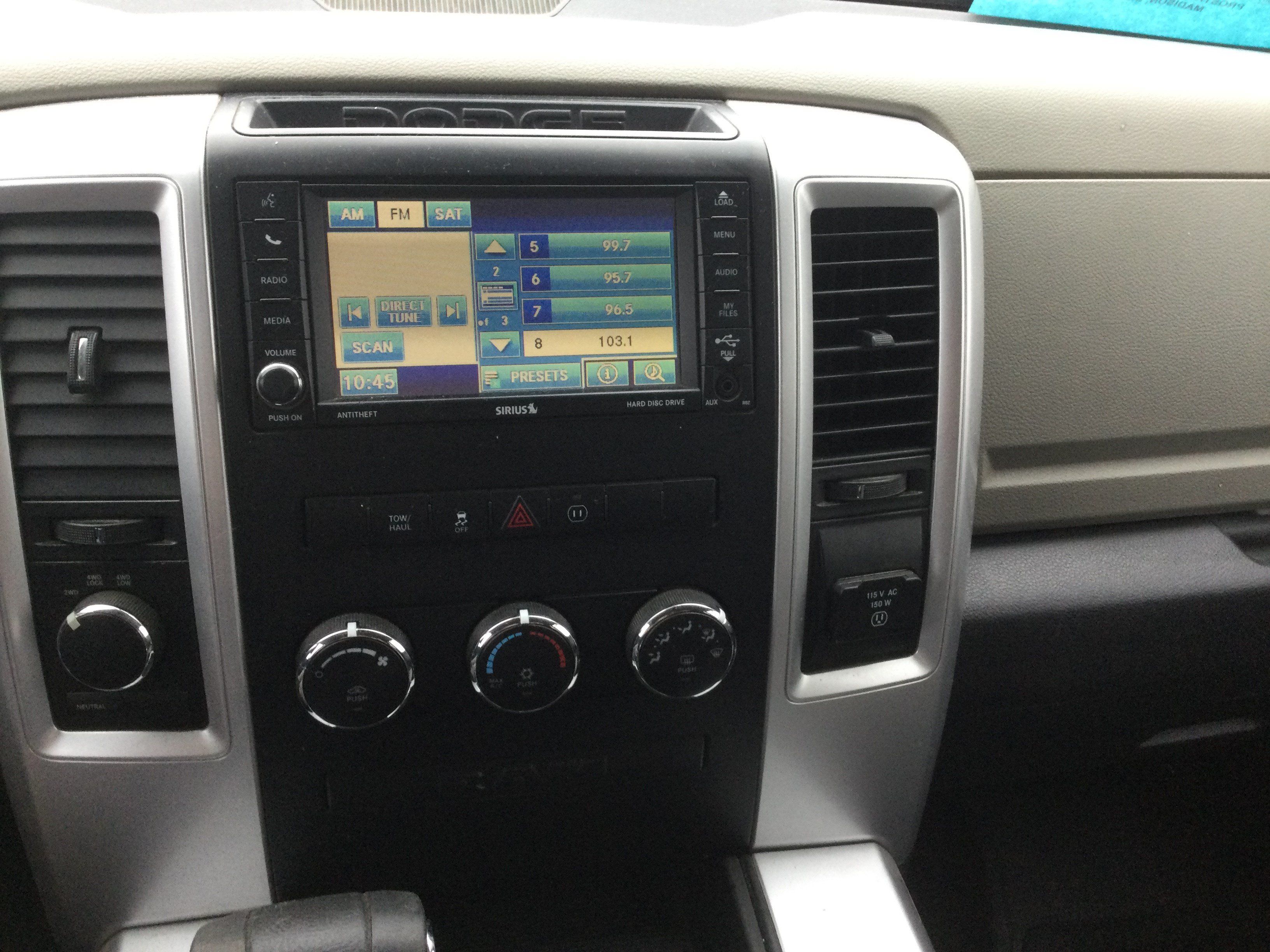 Used 2012 RAM 1500 Classic SLT w/ SLT Plus D←cor Group AWD/4WD image 8