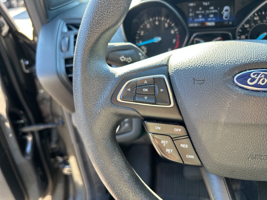 Used 2018 Ford Escape SE w/ SE Sync 3 Package FWD image 19