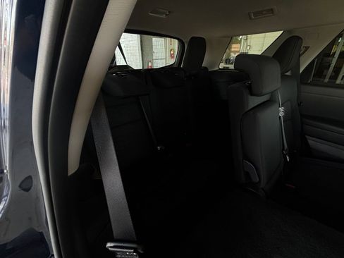 Used 2025 Nissan Pathfinder SV image 32