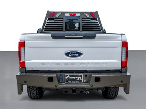 Used 2019 Ford F250 Lariat w/ Lariat Ultimate Package AWD/4WD image 8