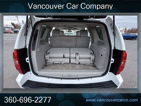 Used 2014 Chevrolet Tahoe LT w/ Luxury Package image 16