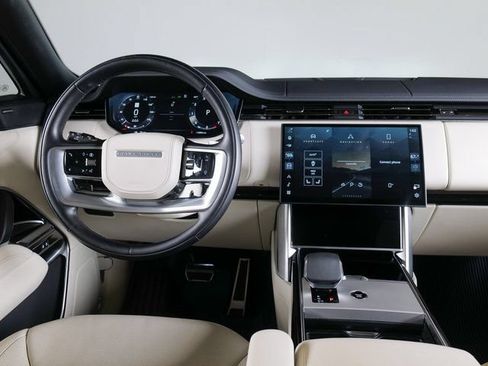 Certified 2025 Land Rover Range Rover SE AWD/4WD image 11