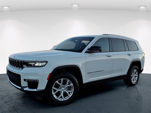 Used 2023 Jeep Grand Cherokee L Limited image 2