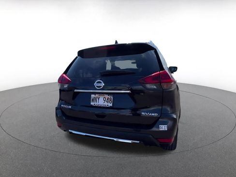 Used 2020 Nissan Rogue SV AWD/4WD image 14