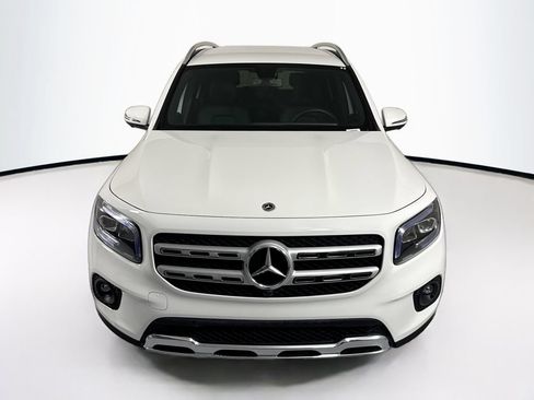 Used 2022 Mercedes-Benz GLB 250 4MATIC image 2