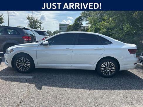 Used 2021 Volkswagen Jetta S w/ Driver Assistance Package FWD image 3