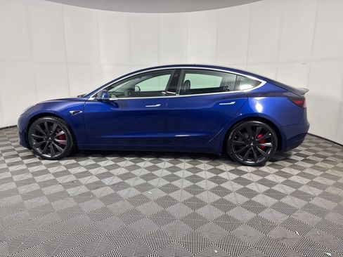 Used 2020 Tesla Model 3 Performance image 2