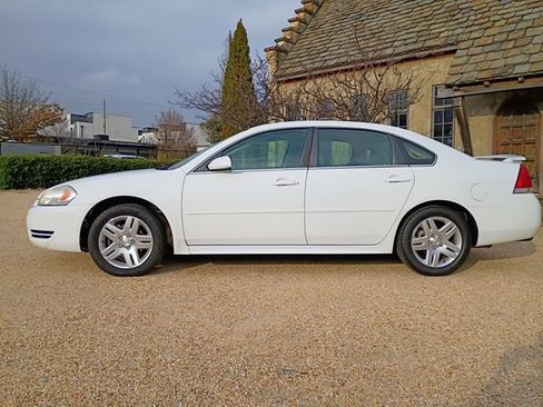 Used 2012 Chevrolet Impala LT w/ LT Sunroof Package image 7