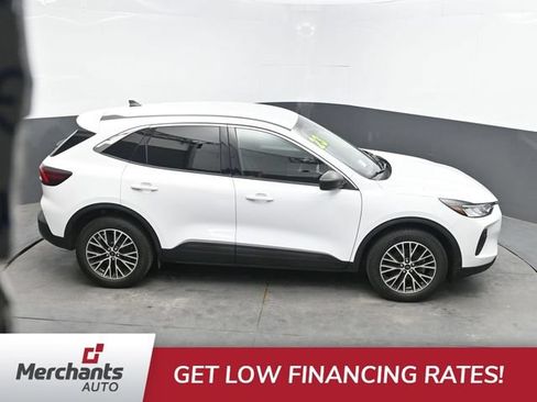 Used 2023 Ford Escape Active w/ Tech Pack #1 AWD/4WD image 38