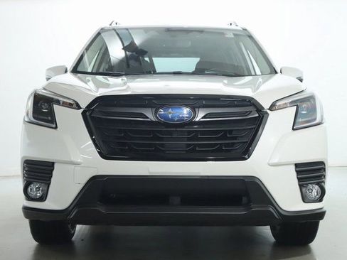 Certified 2023 Subaru Forester Limited image 5