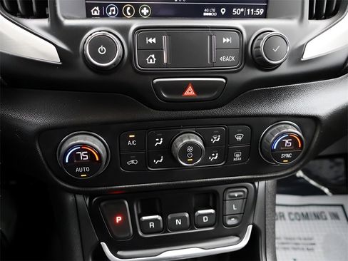 Used 2020 GMC Terrain SLT w/ Elevation Edition image 24