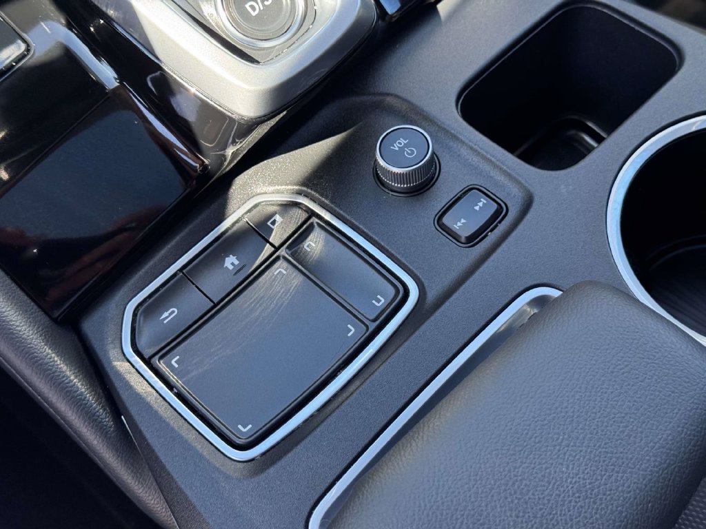 Certified 2024 Acura MDX SH-AWD image 31
