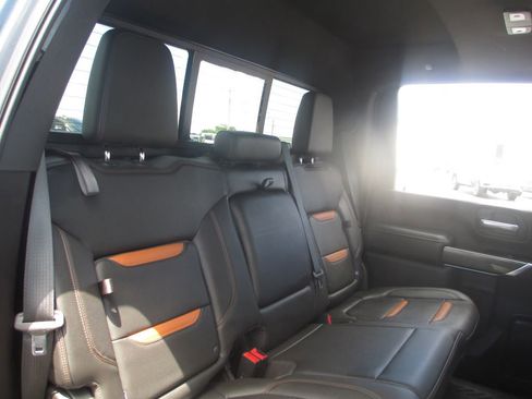Used 2020 GMC Sierra 3500 AT4 w/ AT4 Premium Package AWD/4WD image 27