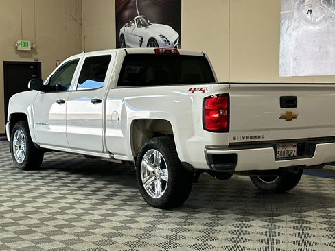 Used 2018 Chevrolet Silverado 1500 Custom w/ Custom Value Package AWD/4WD image 6