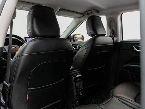 Used 2022 Jeep Compass Trailhawk w/ Trailhawk Convenience Group image 23