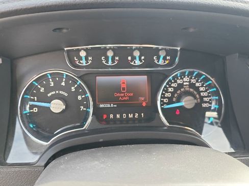 Used 2011 Ford F150 Lariat w/ Lariat Chrome Pkg image 11