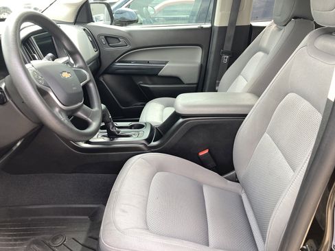 Used 2021 Chevrolet Colorado W/T w/ Custom Special Edition RWD image 3