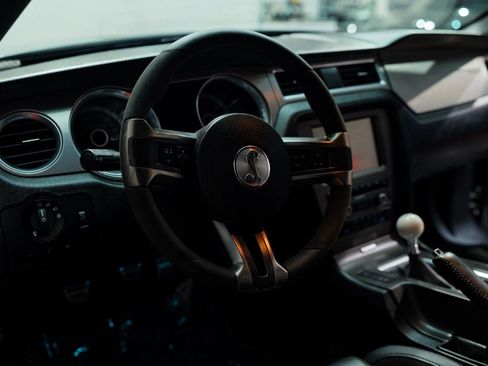 Used 2013 Ford Mustang Shelby GT500 image 30