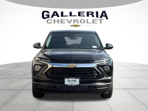 New 2026 Chevrolet TrailBlazer LS w/ LS Convenience Package FWD image 3