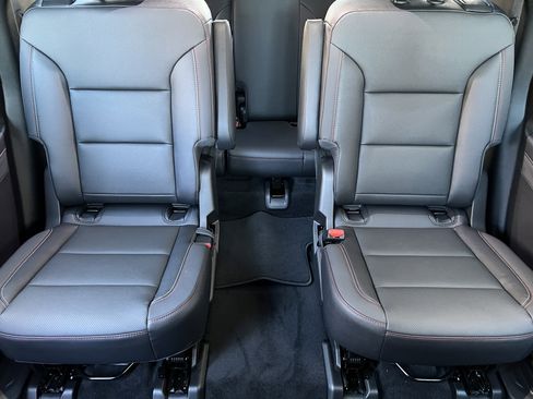 New 2026 Chevrolet Traverse Z71 w/ Enhanced Driving Package image 14