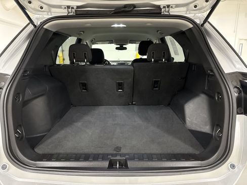Used 2019 Chevrolet Equinox LT FWD image 23
