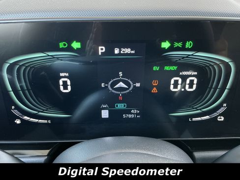 Used 2023 Kia Niro EX Touring image 8