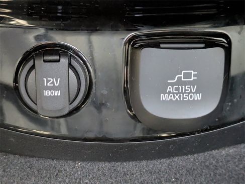 Used 2025 Kia Sorento SX Prestige image 16