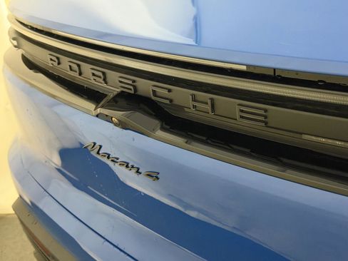 New 2026 Porsche Macan 4 Electric image 25