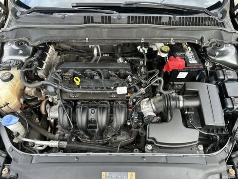 Used 2015 Ford Fusion SE image 19