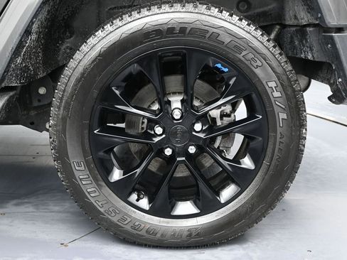 Used 2023 Jeep Wrangler Unlimited Sahara w/ Cold Weather Group image 12