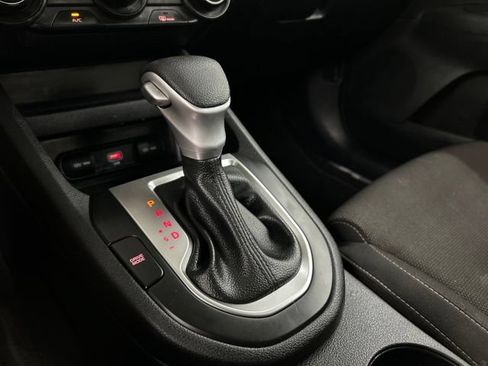 Used 2022 Kia Forte LXS w/ LXS Technology Package FWD image 14