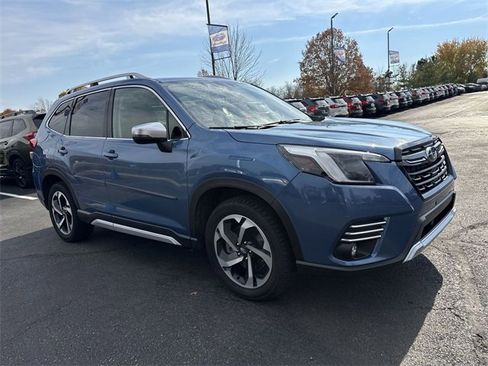 Used 2022 Subaru Forester Touring image 7