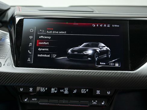 Used 2023 Audi RS e-tron GT image 47