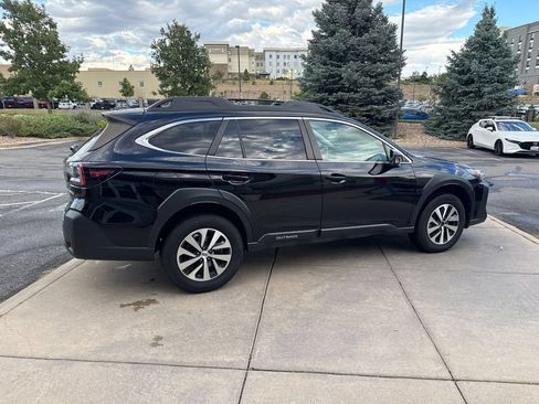 Used 2023 Subaru Outback Premium AWD/4WD image 6