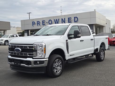 Used 2025 Ford F250 XLT image 2