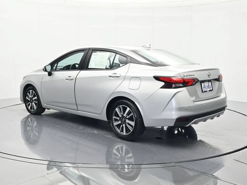 Used 2025 Nissan Versa SV FWD image 7