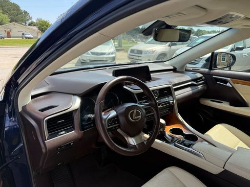 Used 2017 Lexus RX 450h AWD image 19