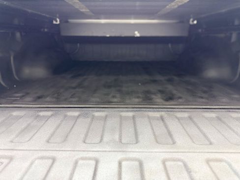 Used 2019 RAM 1500 Laramie AWD/4WD image 22