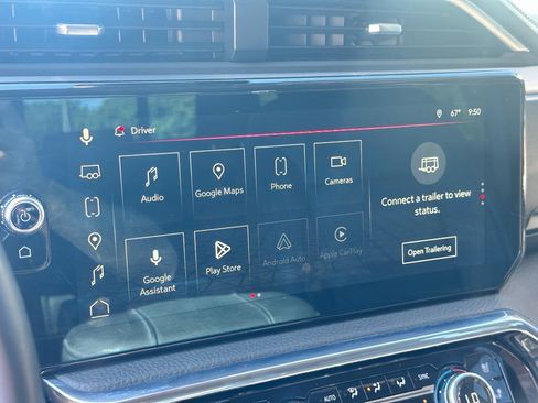 Used 2023 GMC Sierra 1500 Denali w/ Technology Package AWD/4WD image 18