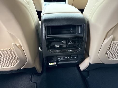 New 2026 Jeep Grand Cherokee Limited AWD/4WD image 39