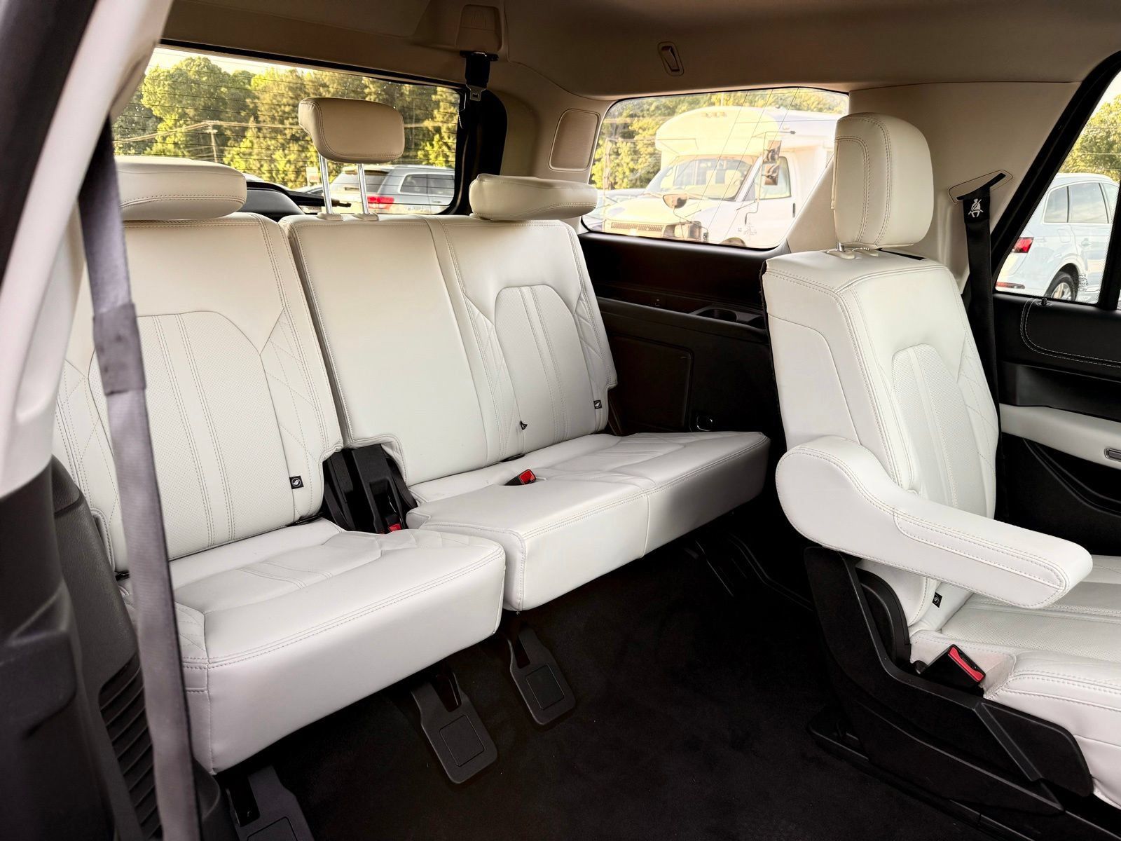Used 2020 Ford Expedition Platinum RWD image 25